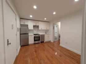 416 W 23rd St - Photo 1 of 1