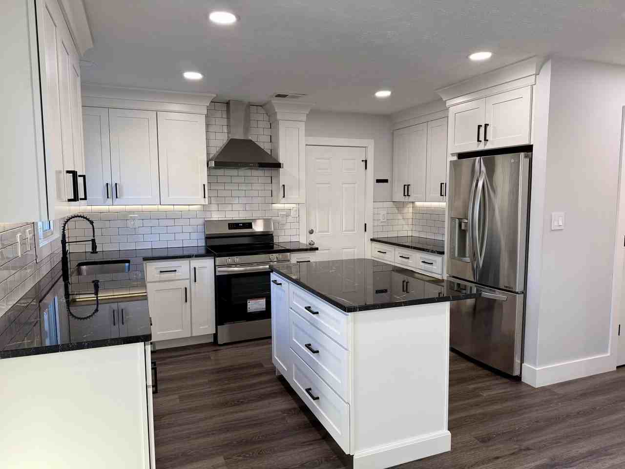 2613 Ashbrooke Dr - Photo 4 of 19