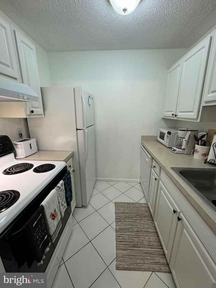 507 Robin Dr - Photo 7 of 13