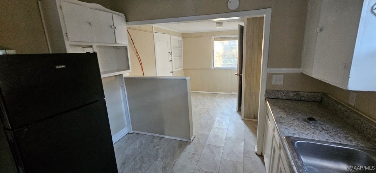 3774 Maclamar Rd - Photo 6 of 16