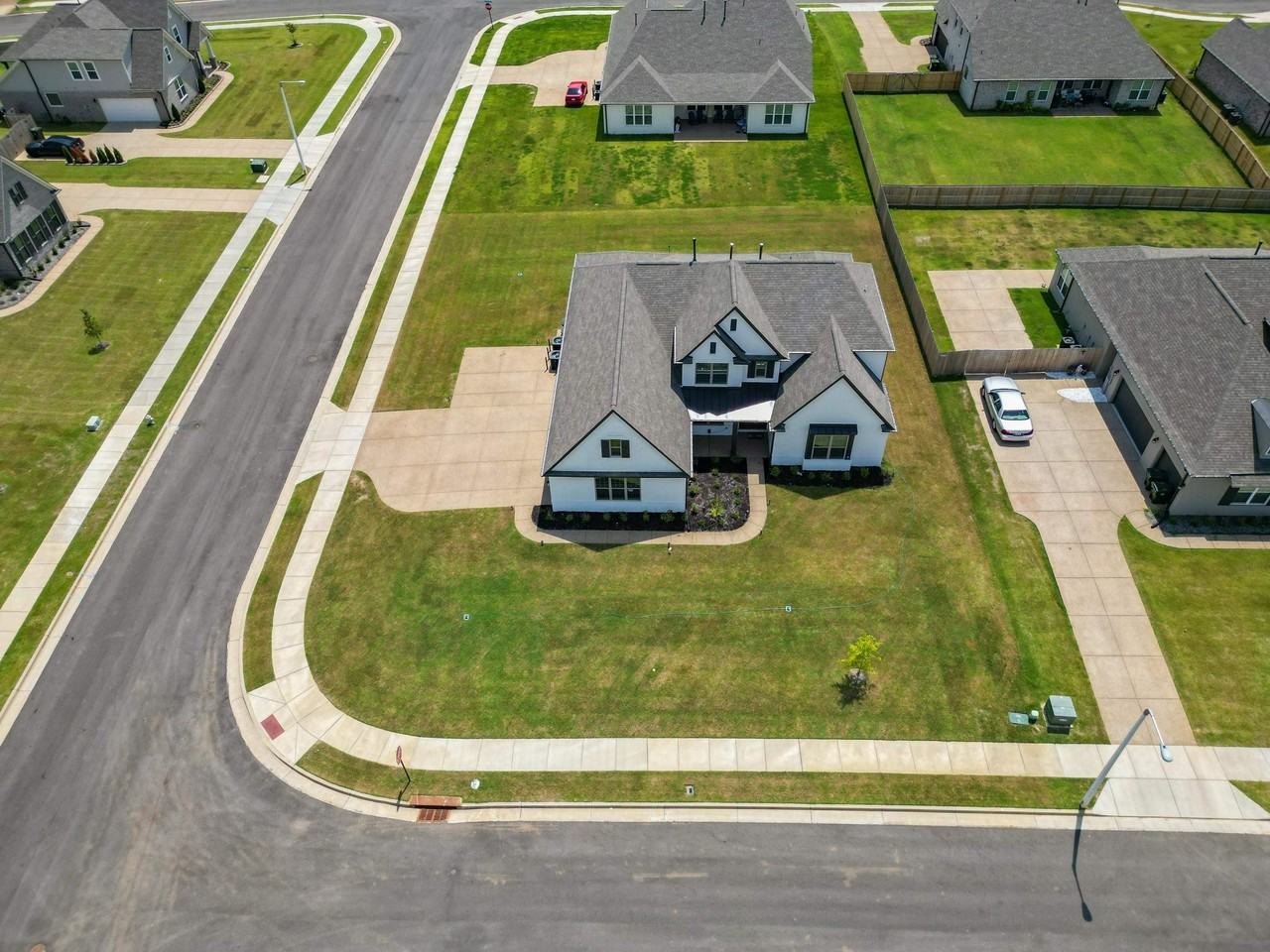 6421 Wrenley Cv - Photo 3 of 38