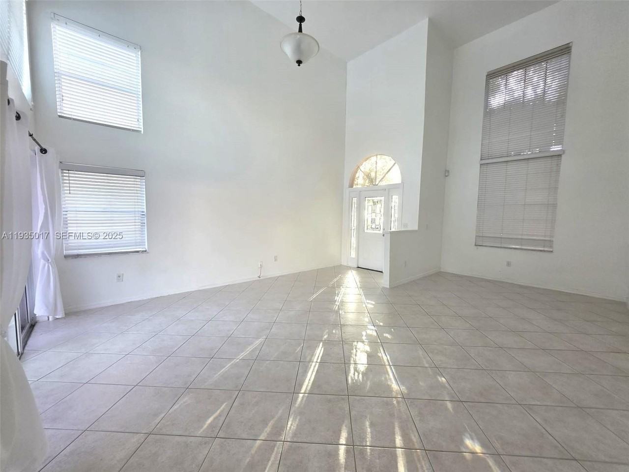 640 Rock Hill Ave #0 - Photo 4 of 22