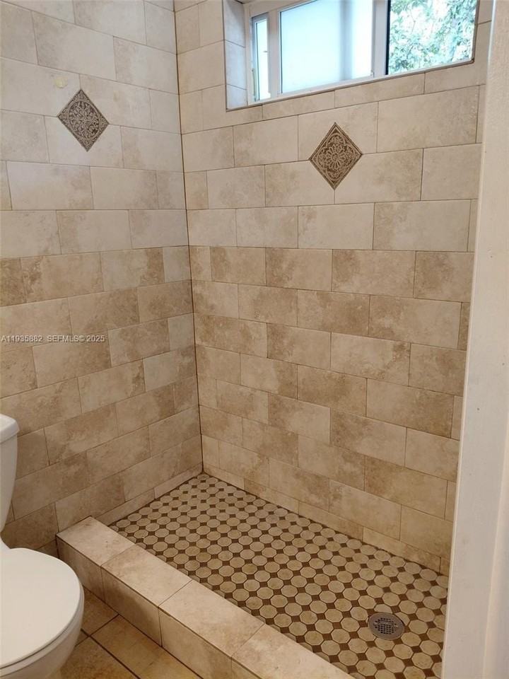 3503 Sw 24th St #3503 - Photo 5 of 12