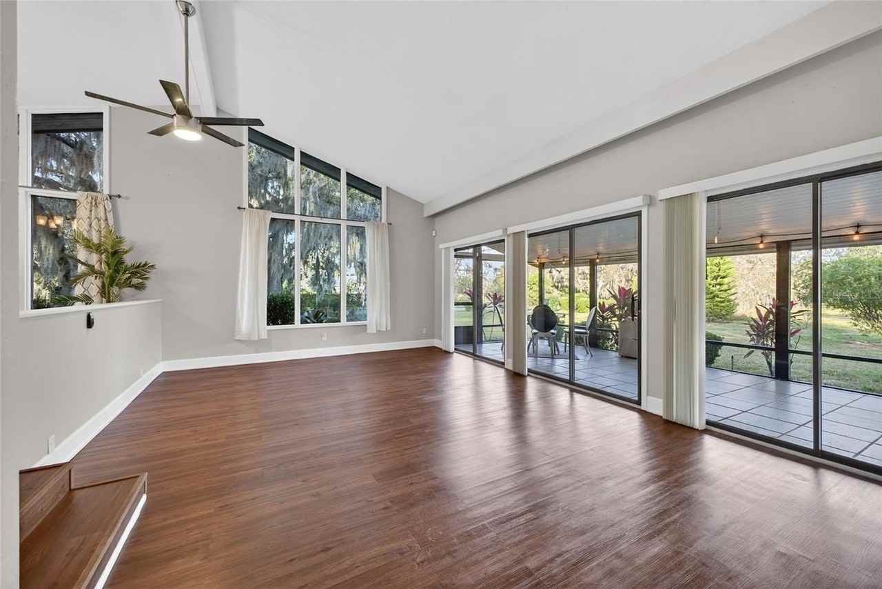 46 Nottingham Way - Photo 4 of 18