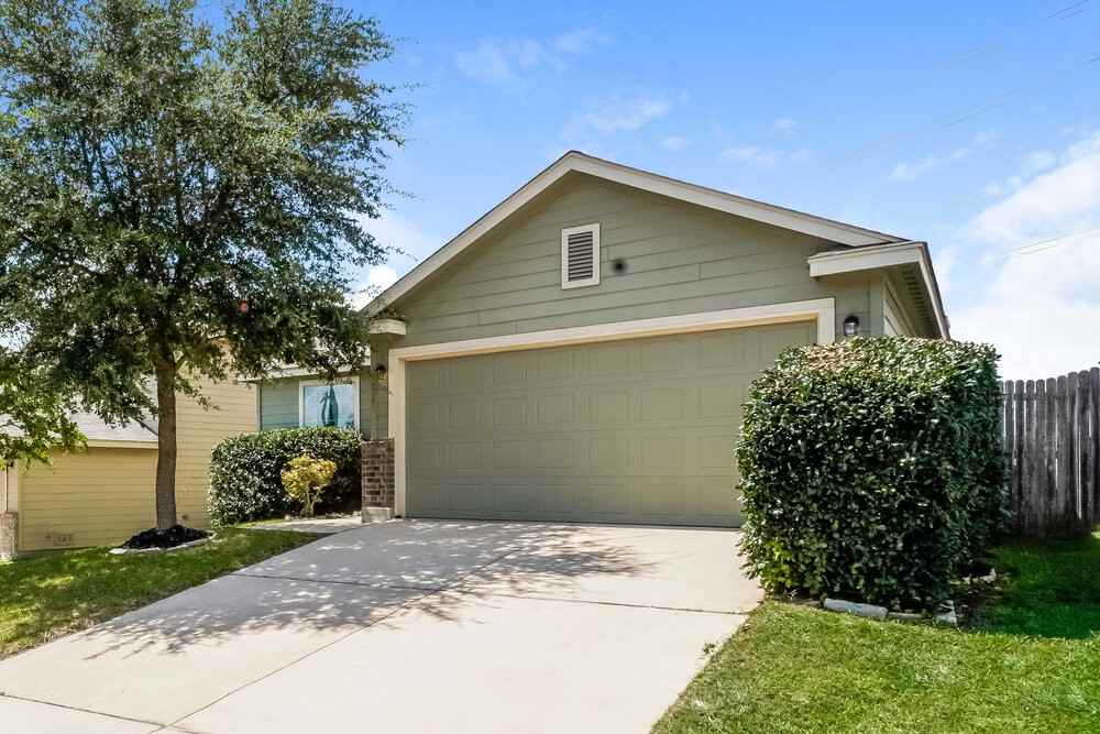 5827 Southern Knl - Photo 3 of 16