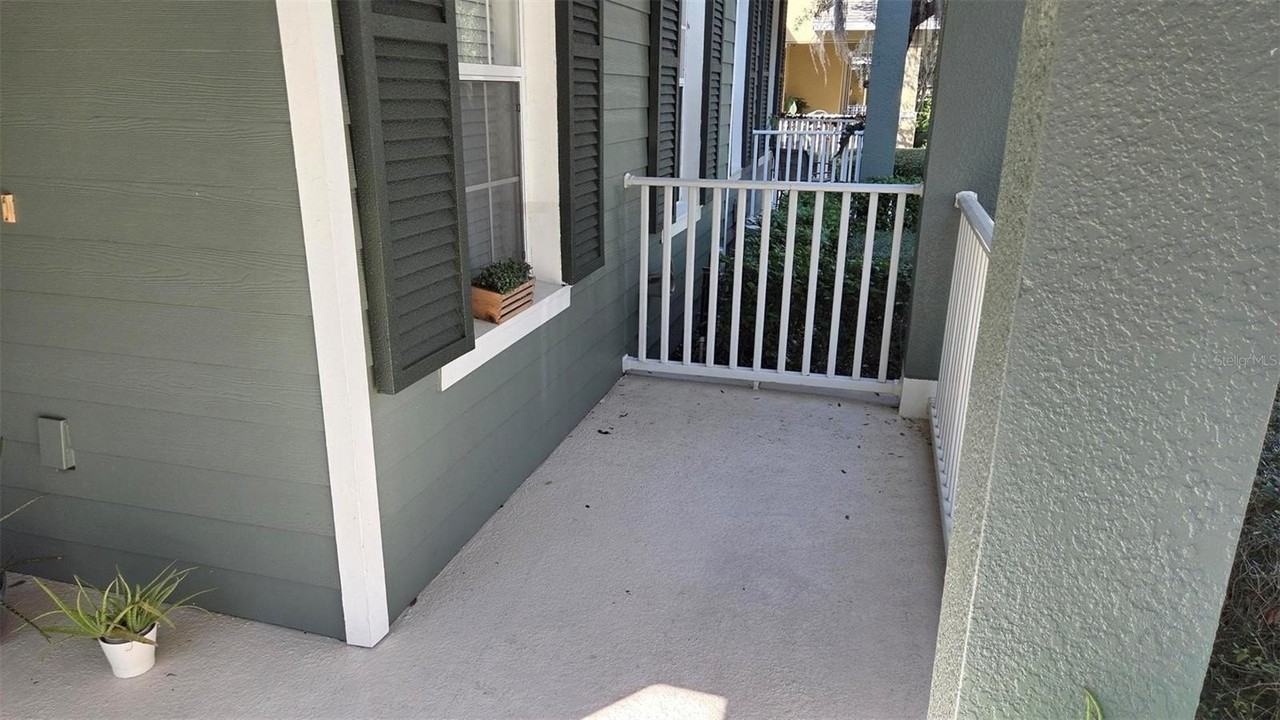 10258 Lake District Ln - Photo 4 of 38