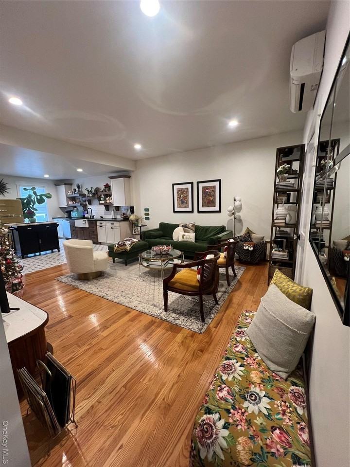 103 Filors Ln - Photo 2 of 23