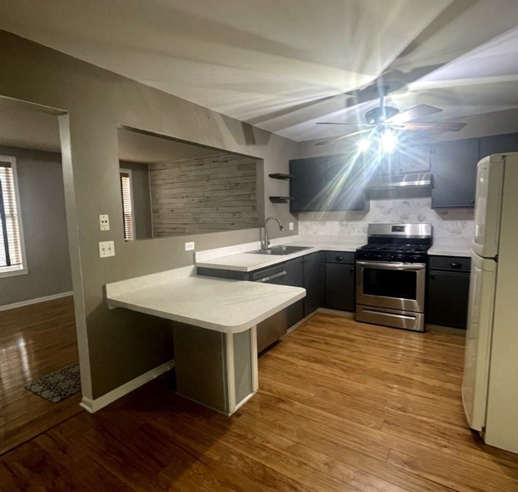 939 Symphony Dr - Photo 7 of 25