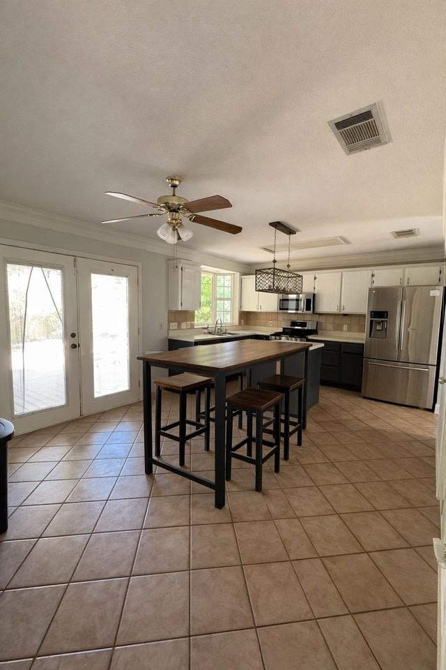 Firethorn Ln - Photo 2 of 4