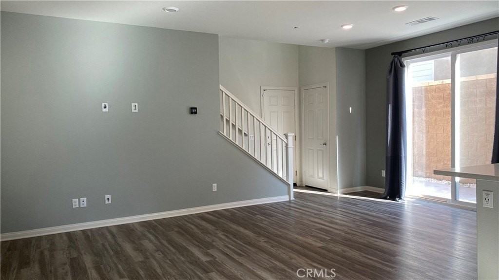 16035 Dexter St - Photo 2 of 14