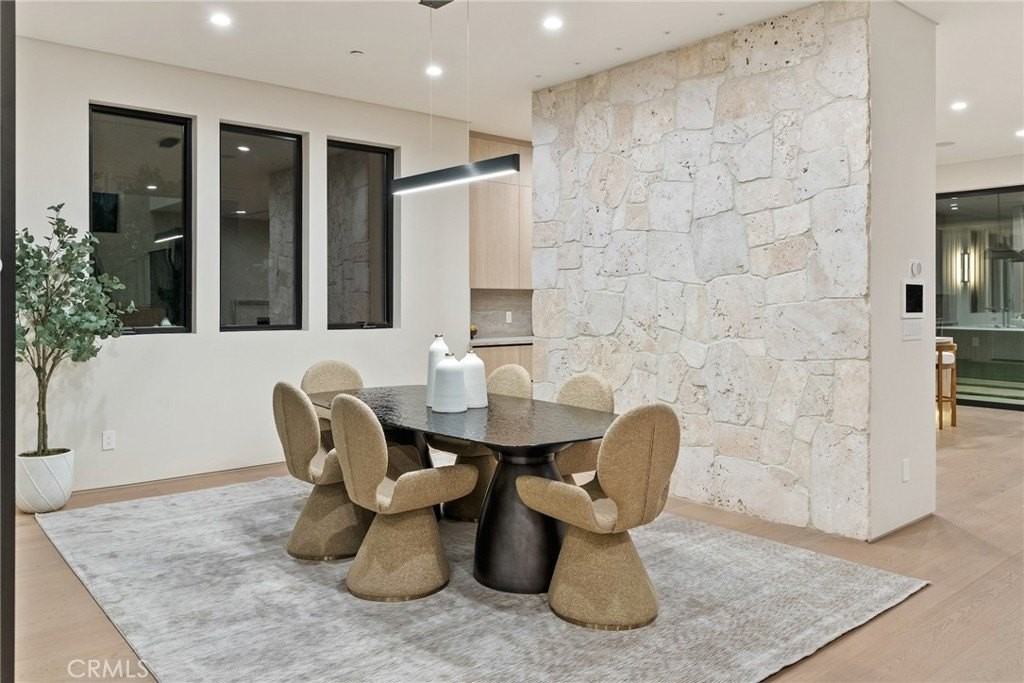 14738 Otsego St - Photo 7 of 50