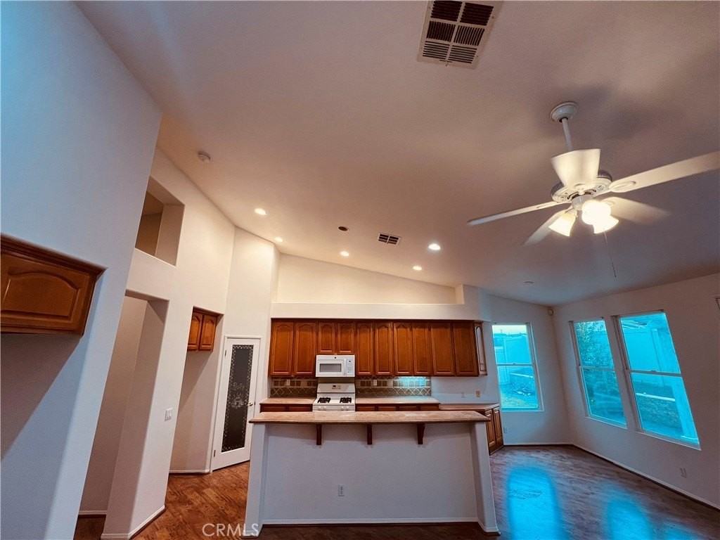 5419 Orange Grove Ave - Photo 5 of 19