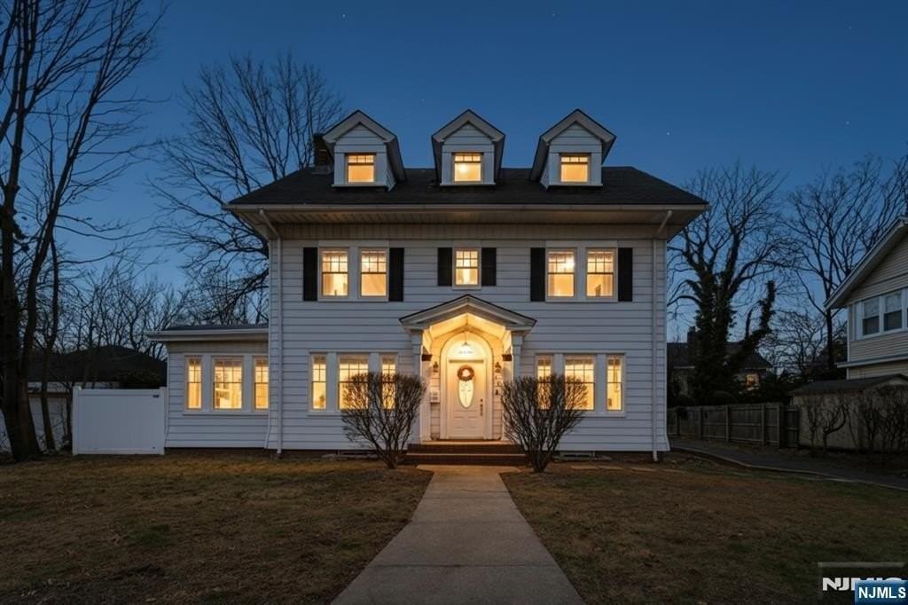 14 Vassar Ave - Photo 2 of 29