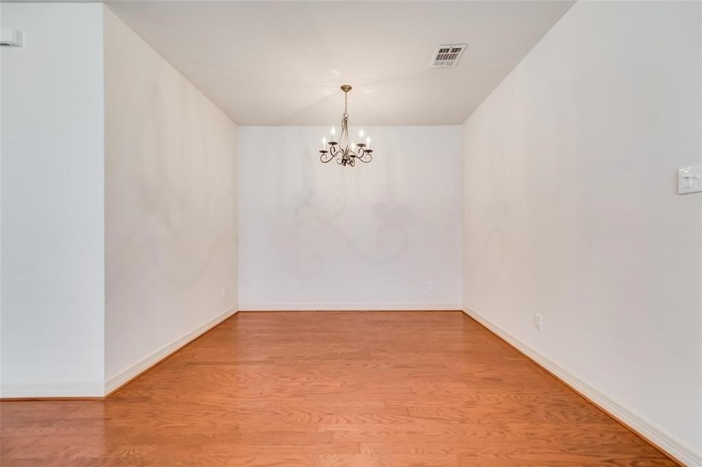 2903 Holly Ln - Photo 7 of 27