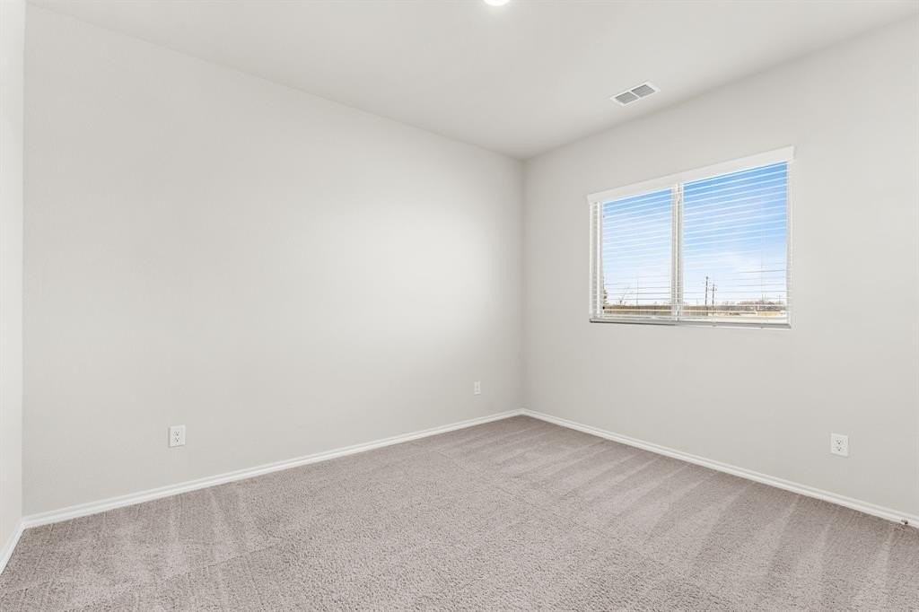 971 Hurstwood Dr - Photo 7 of 27