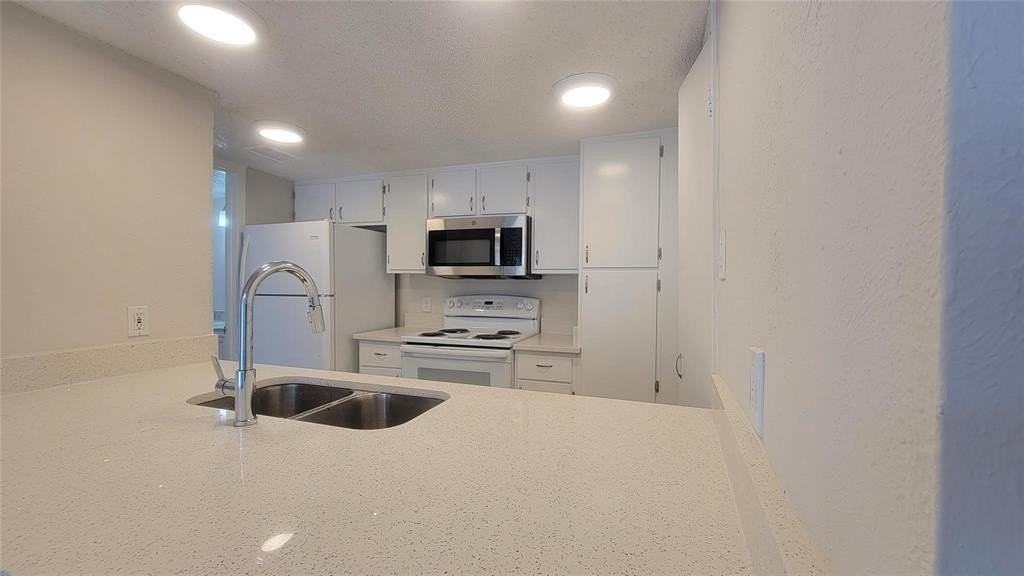 4615 Country Creek Dr #1030 - Photo 5 of 20