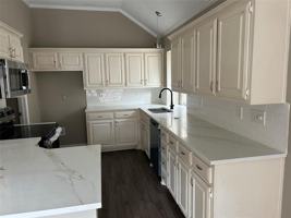 featured image of 6550 Trammel Dr