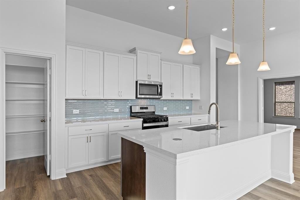 1713 Willowhurst Ln - Photo 3 of 12