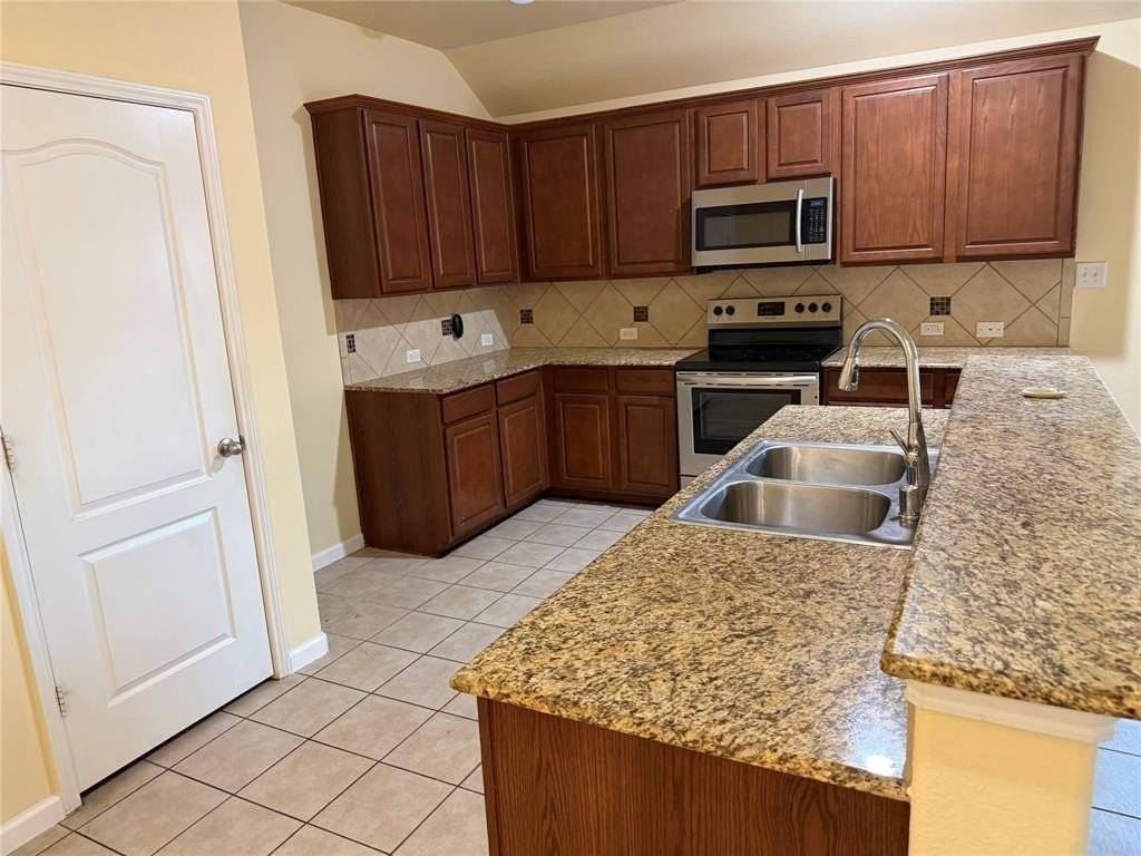 1452 Puerto Lago Dr - Photo 6 of 18