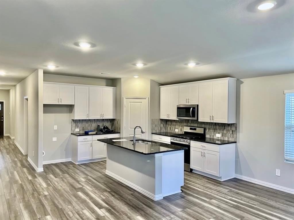 10421 Potawatomi Ln - Photo 2 of 11