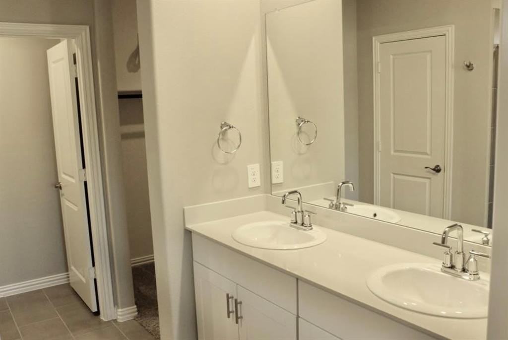 10421 Potawatomi Ln - Photo 6 of 11