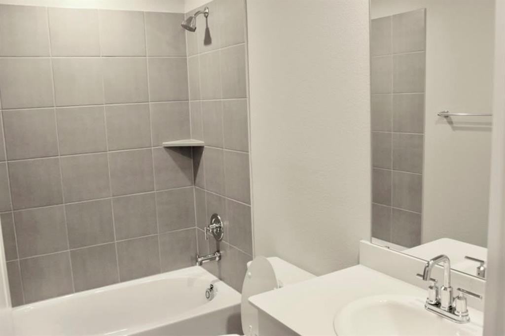 10421 Potawatomi Ln - Photo 7 of 11