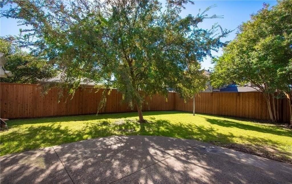 4428 Emerson Dr - Photo 2 of 27