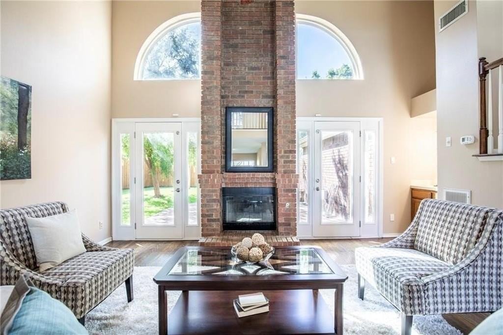 4428 Emerson Dr - Photo 3 of 27