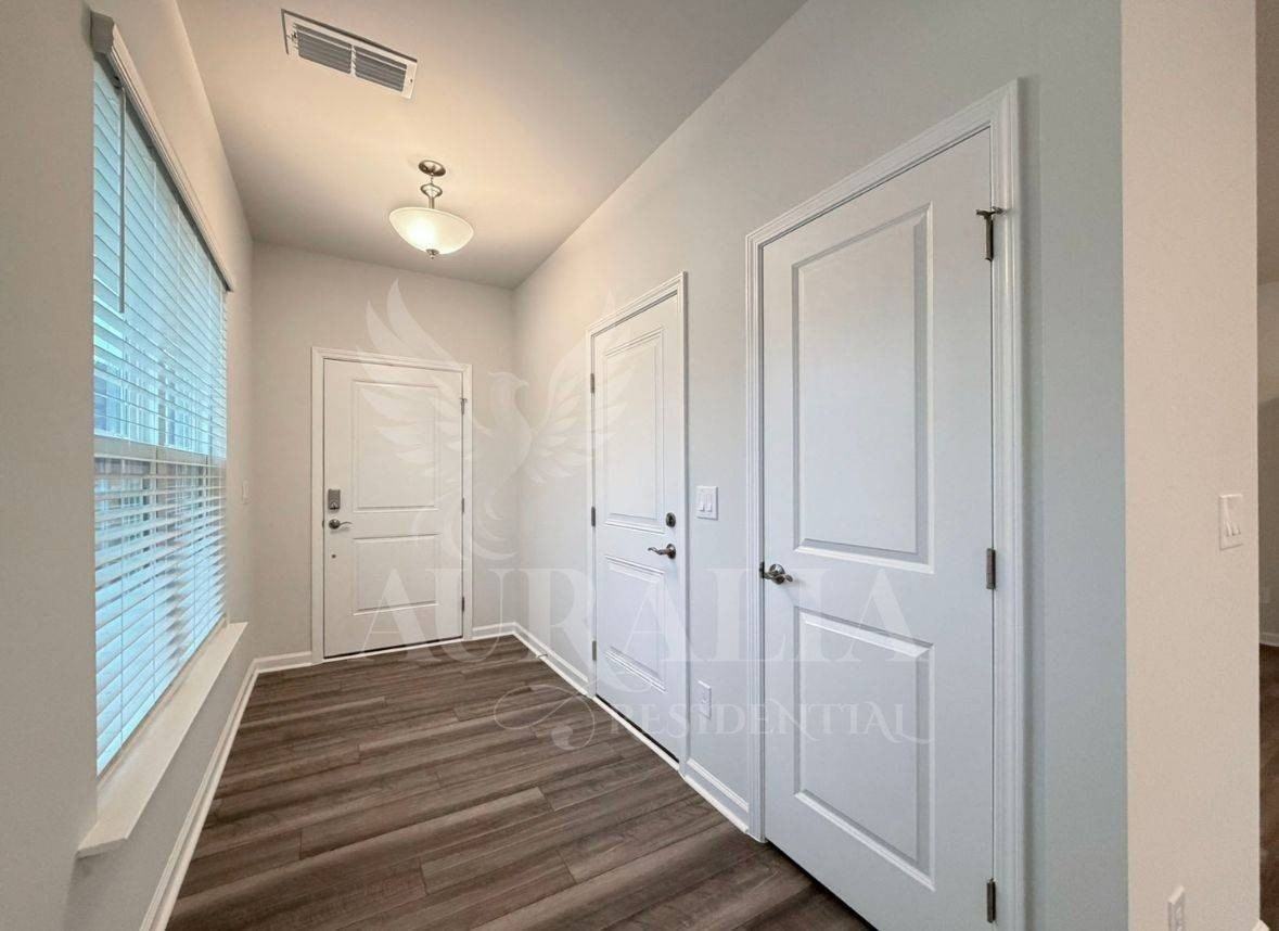 4033 Kidd Pl - Photo 2 of 32