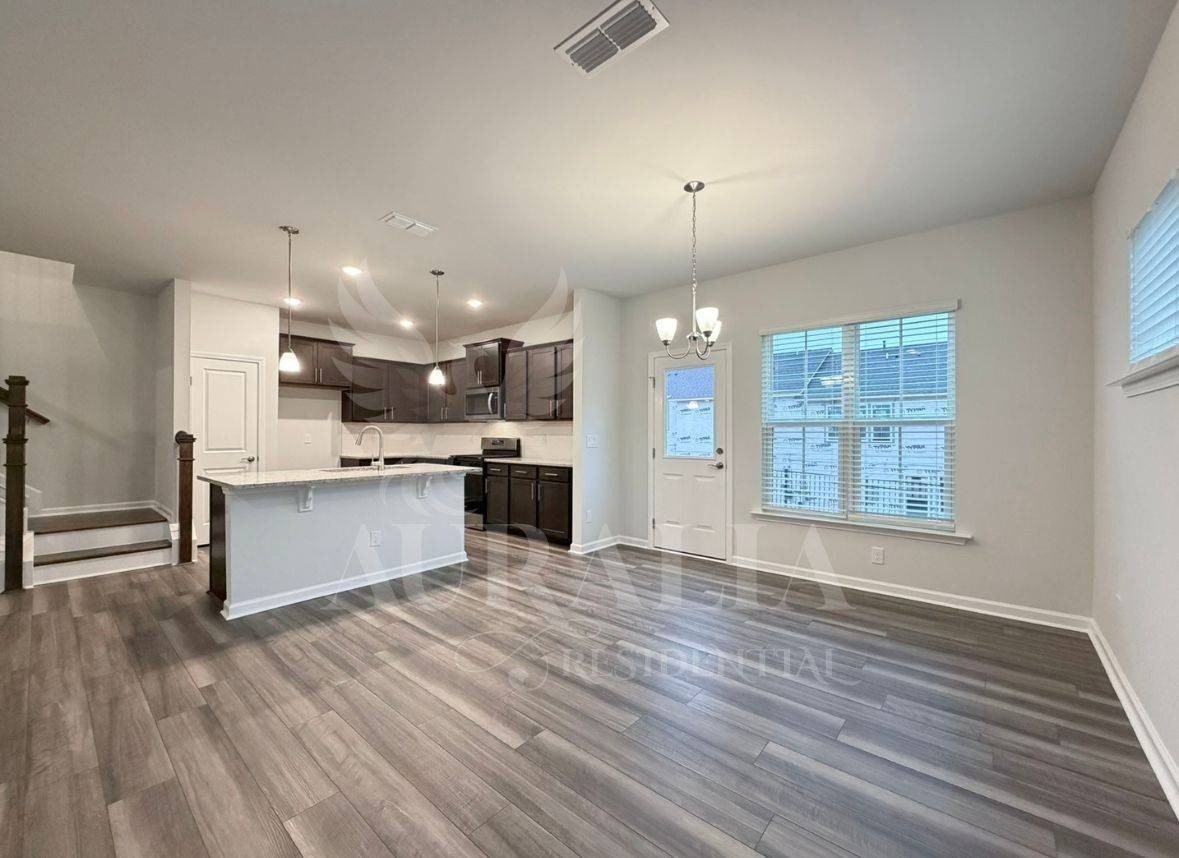 4033 Kidd Pl - Photo 4 of 32