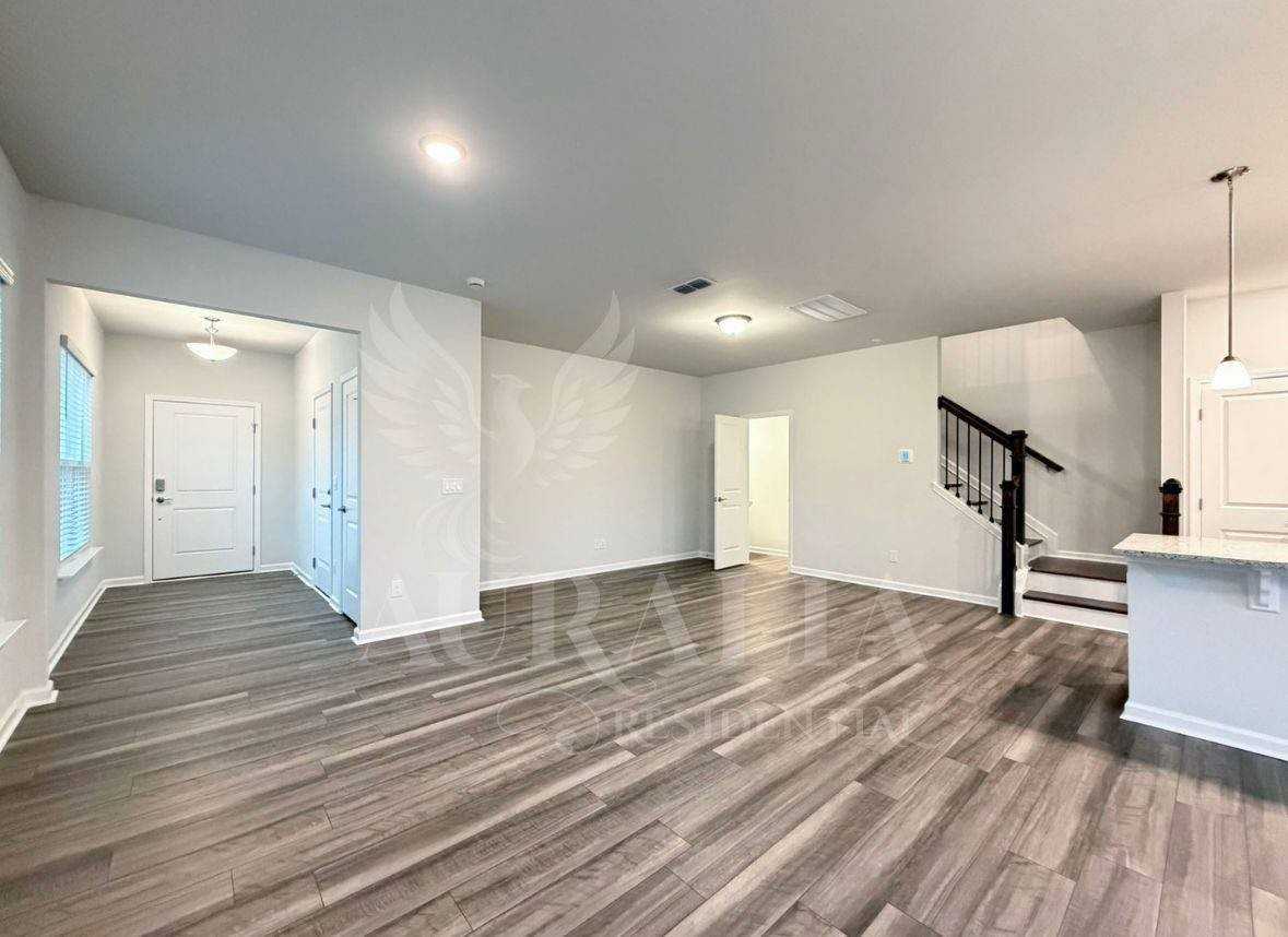 4033 Kidd Pl - Photo 5 of 32