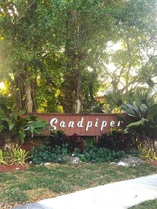 598 Ne 199th Ter #6Y