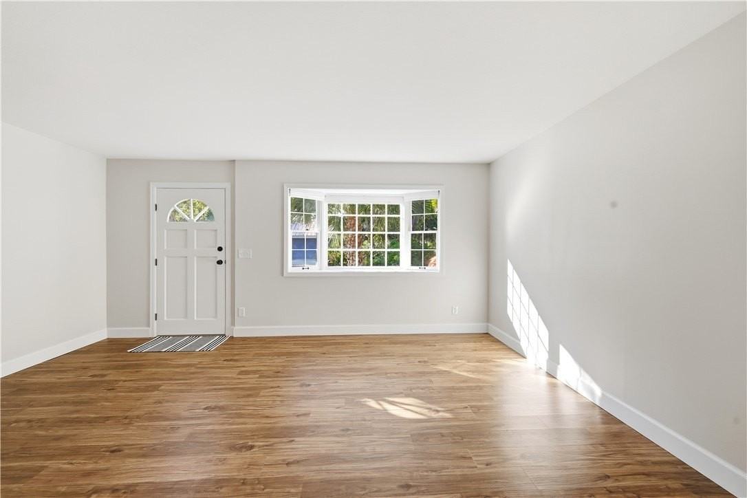 2924 Eagle Dr - Photo 3 of 34