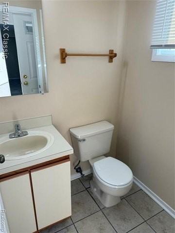 2193 N Milford Rd - Photo 4 of 14