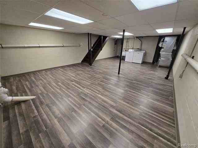 3810 Rochester Rd - Photo 5 of 30