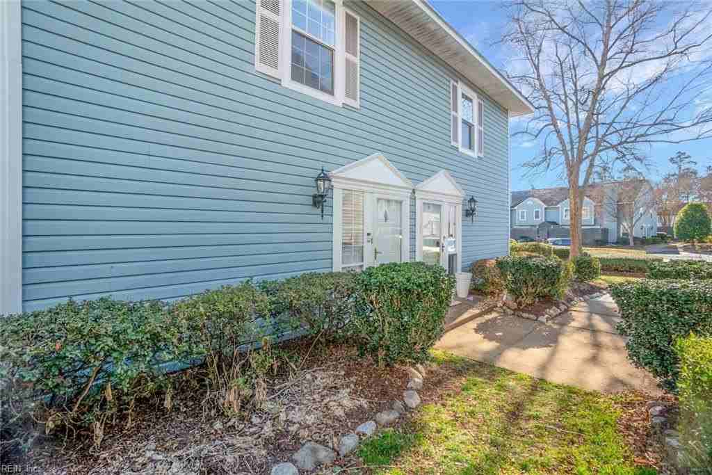 3430 Marabou Ln - Photo 2 of 27