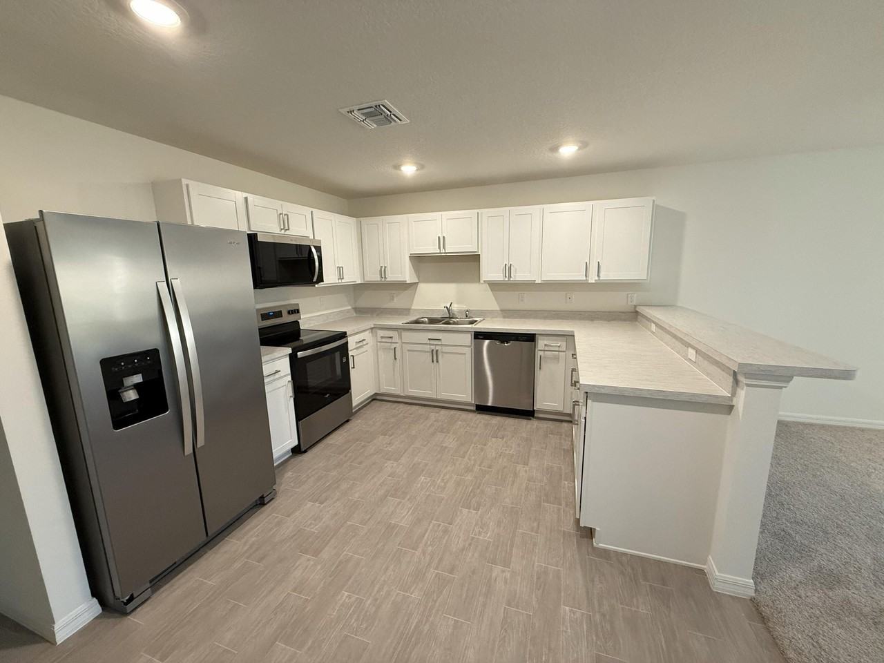 414 Nw 12th St - Photo 2 of 12