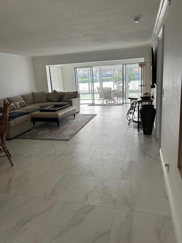 1720 Nw 20th Ave #104 - Photo 4 of 19