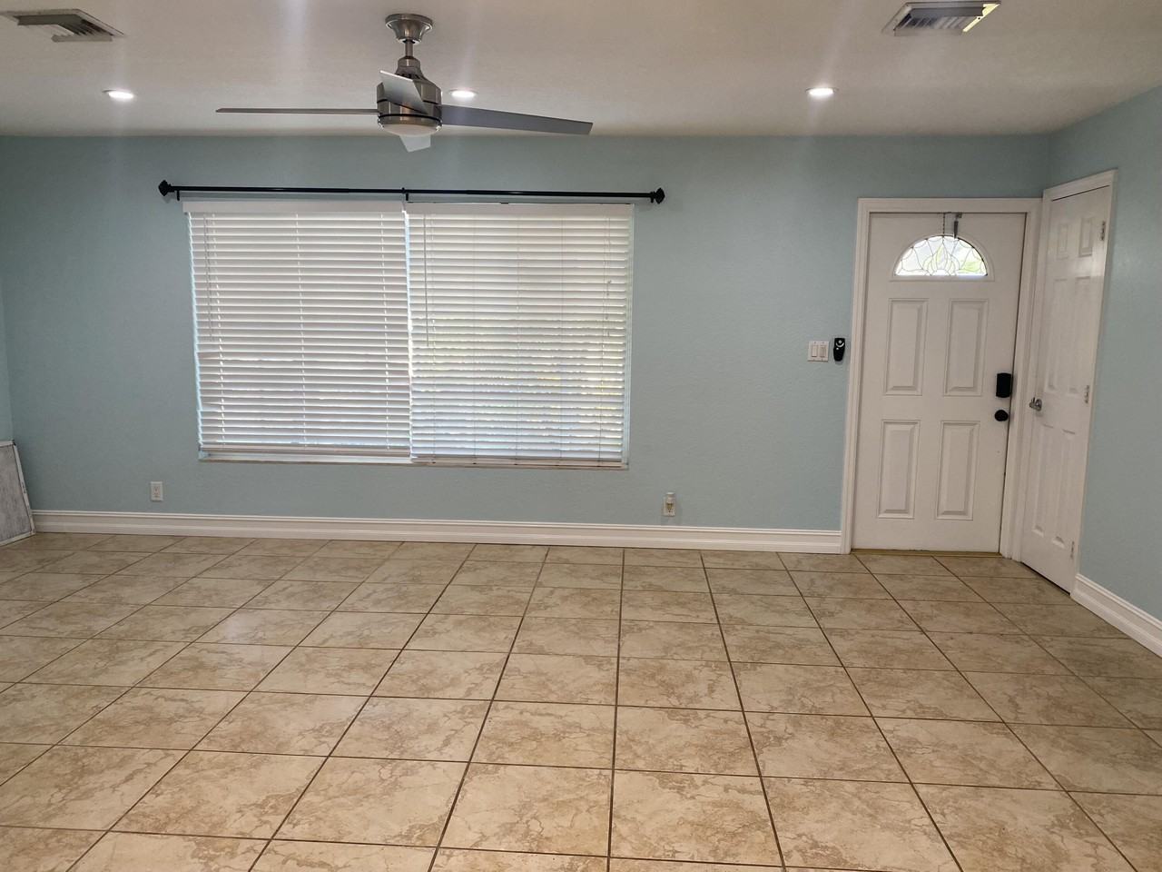 3436 Housatonic Dr - Photo 5 of 14