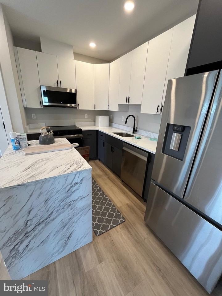 2385 Rhode Island Ave Ne Apt 21 #21 - Photo 3 of 16