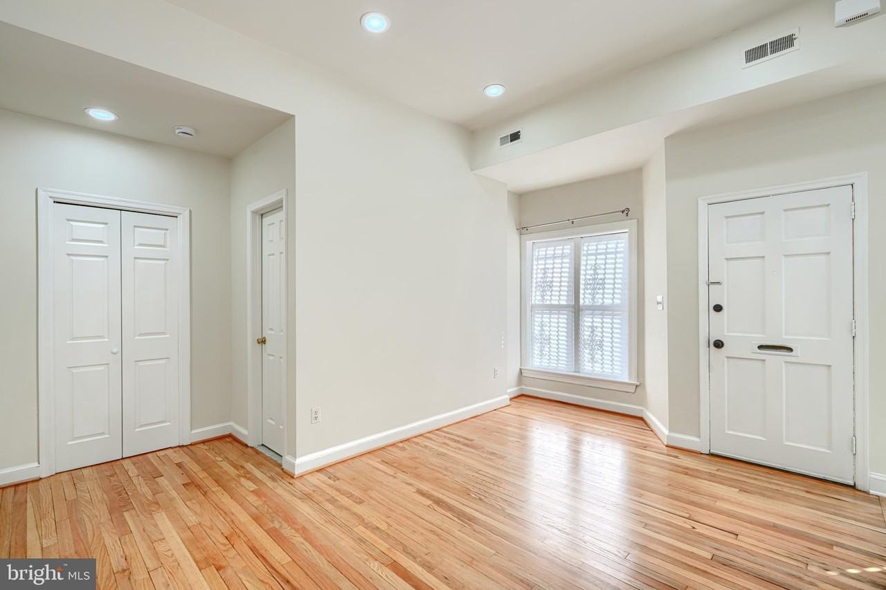 698 Washington Blvd - Photo 6 of 23