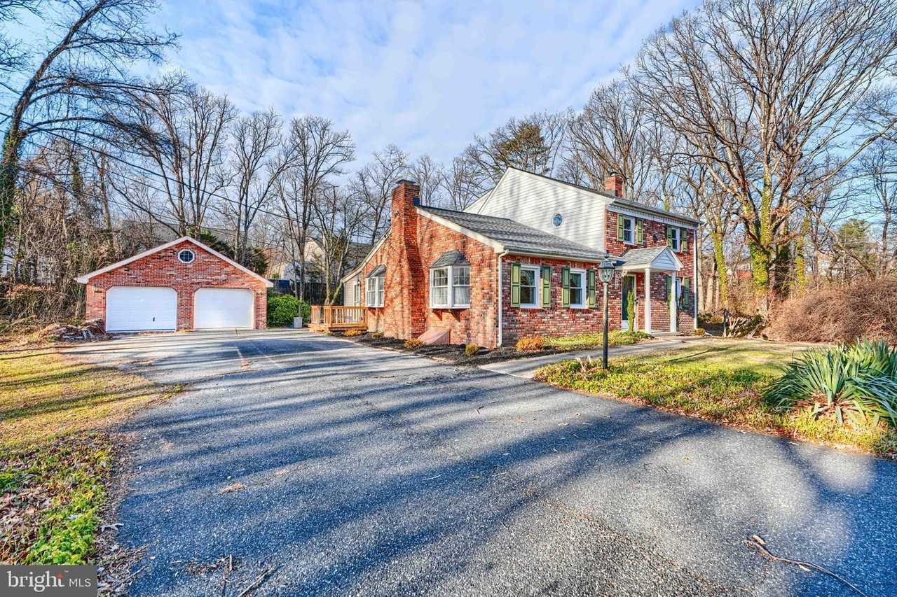 4312 Silver Spring Rd - Photo 2 of 31