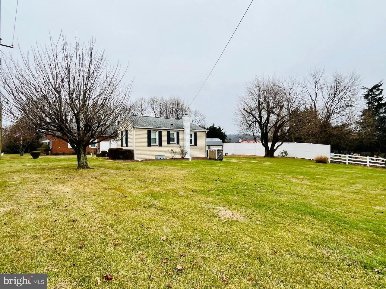 2510 Whiteford Rd - Photo 3 of 22