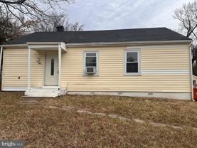 5012 Suitland Rd - Photo 1 of 1