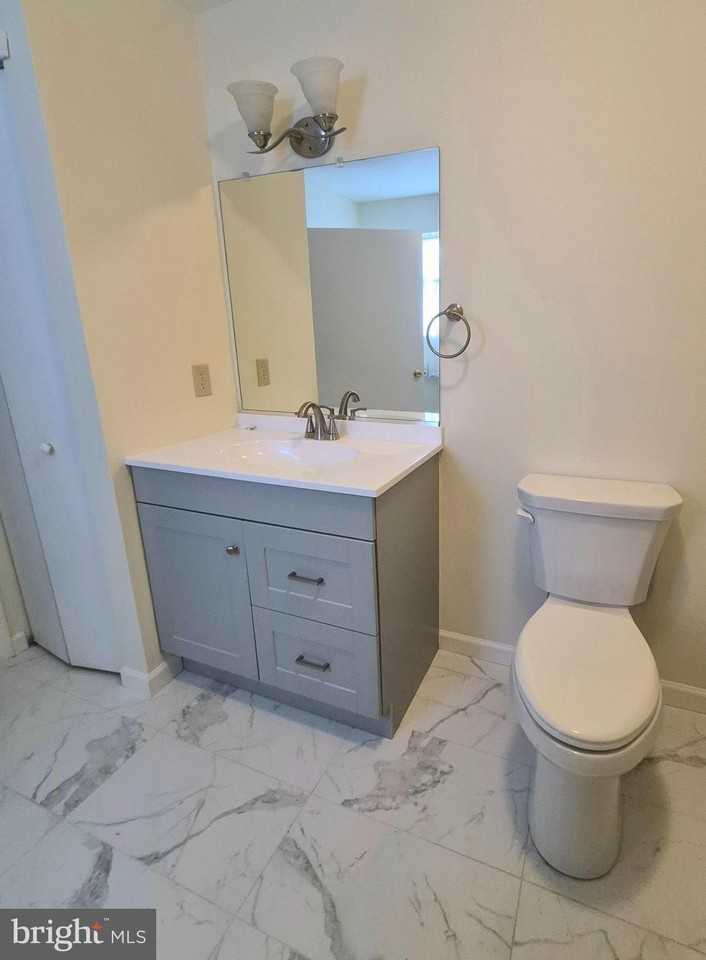 904 Sweetwater Dr - Photo 7 of 12