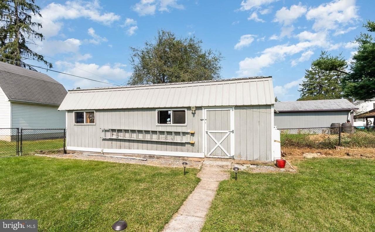 7 Orange St - Photo 4 of 5