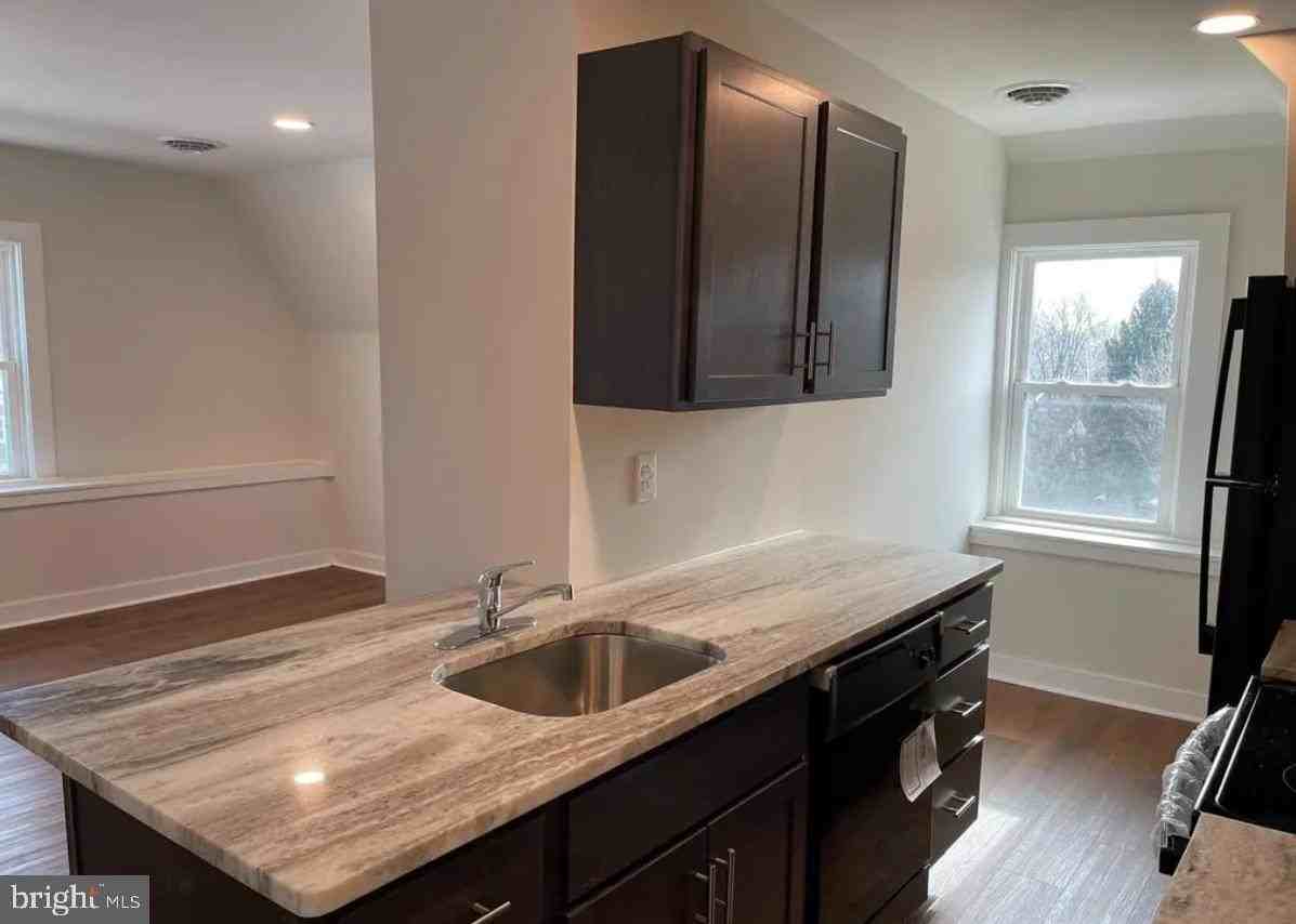 207 South Ave Unit 3 #3 - Photo 3 of 7