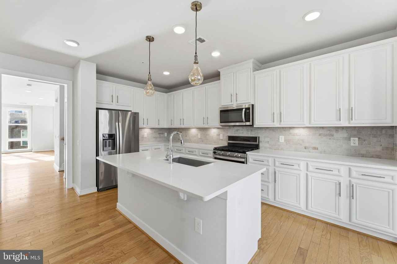 13331 Launders St - Photo 7 of 24