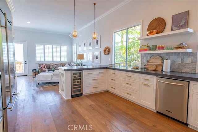 6206 E Cliffway Dr - Photo 2 of 8