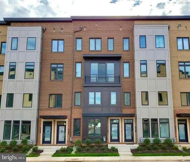 23571 Waterford Downs Ter - Photo 2 of 50